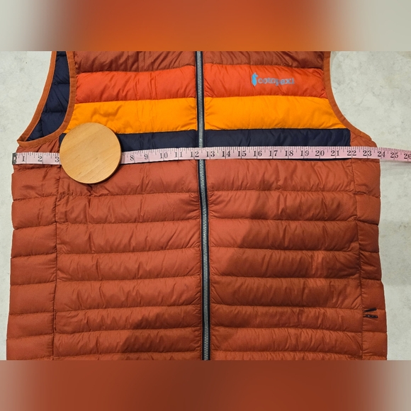 Cotopaxi Fuego insulated down vest - Picture 7 of 8